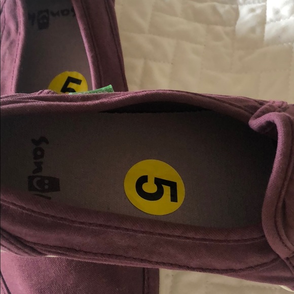 Flat shoes - Picture 4 of 4